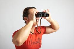 ANGELINA KNEELING POSE WITH SPYGLASS